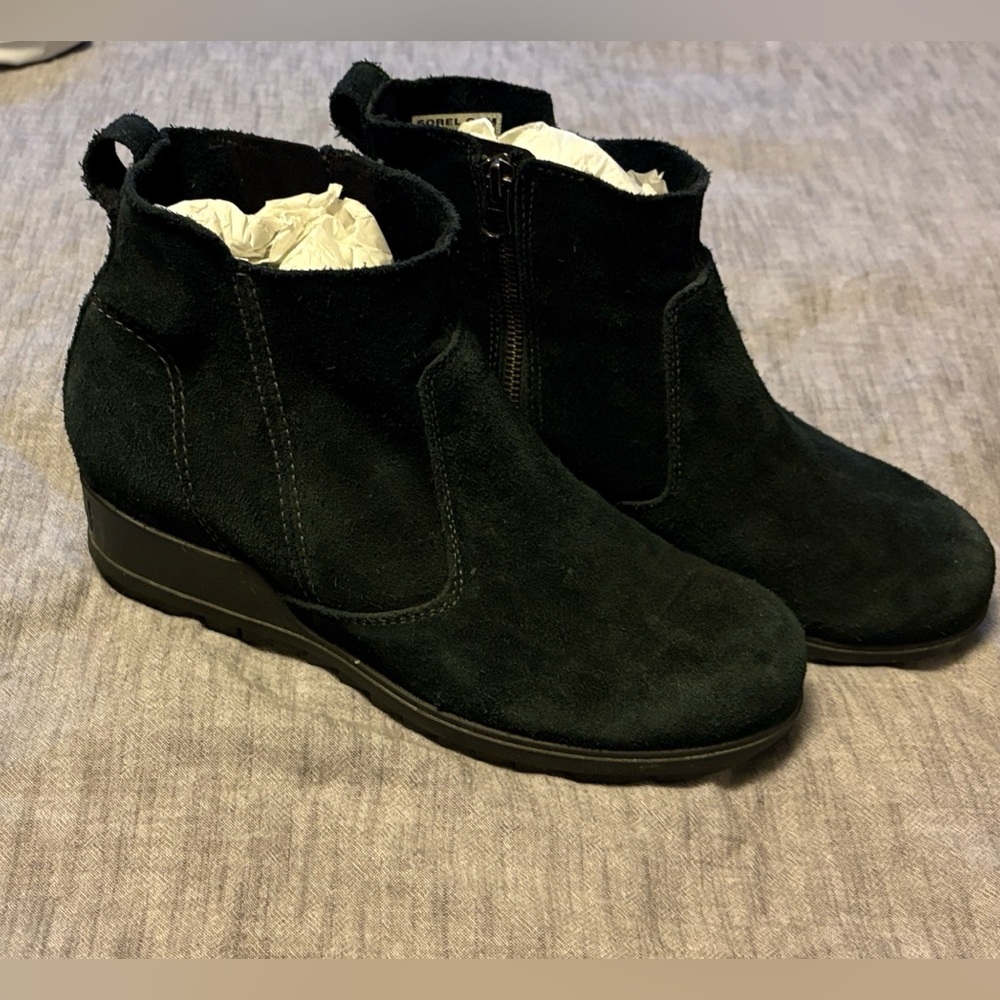 Sorel Black Suede Ankle Boots. Gently used.